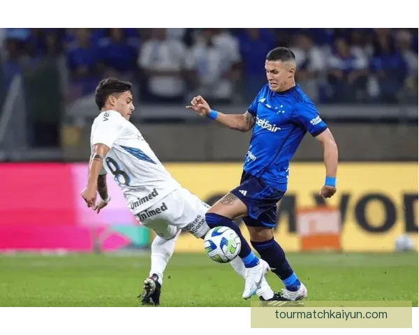 足球恒强球队在本赛季表现稳健，展现出极强的竞争力和持续提升的状态。