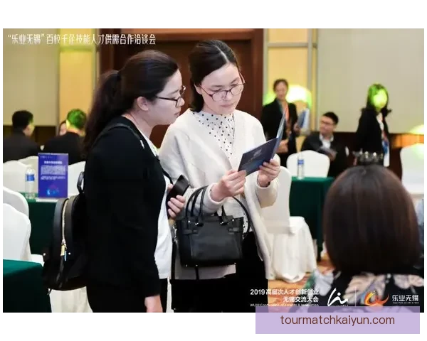 里尔转会策略分析：新赛季备战中的持续优化与人才引进趋势